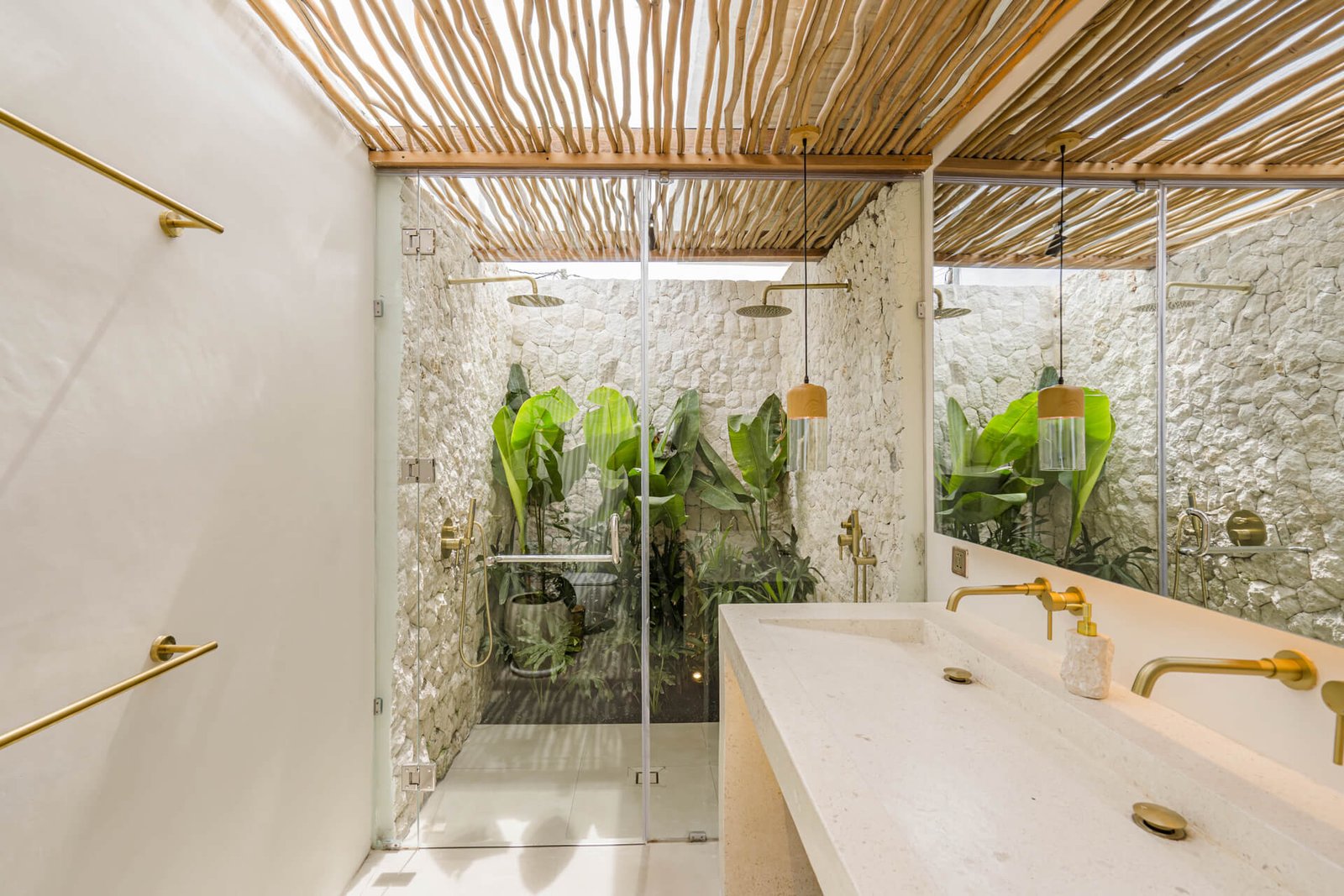Teku-Villa-1st-Bathroom-6
