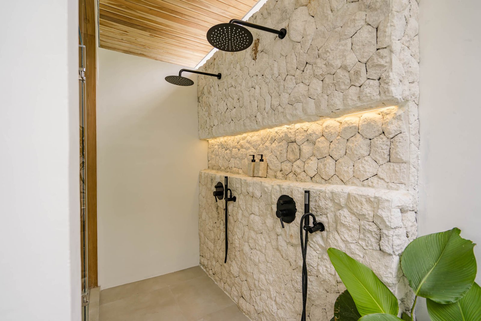 Teku-Villa-2-Bathroom-5