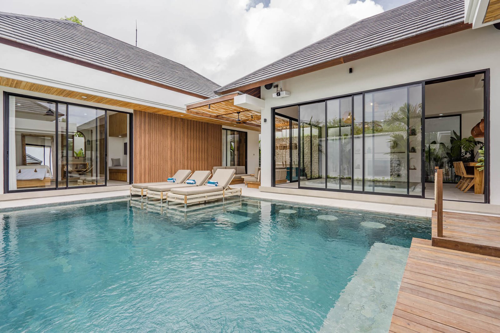Teku-Villa-Pool-8